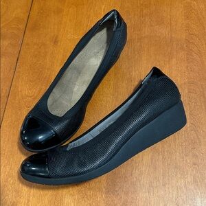 CLARKS Artisan Black Petula Sadie Slip On Wedge Shoe Women’s Size 12